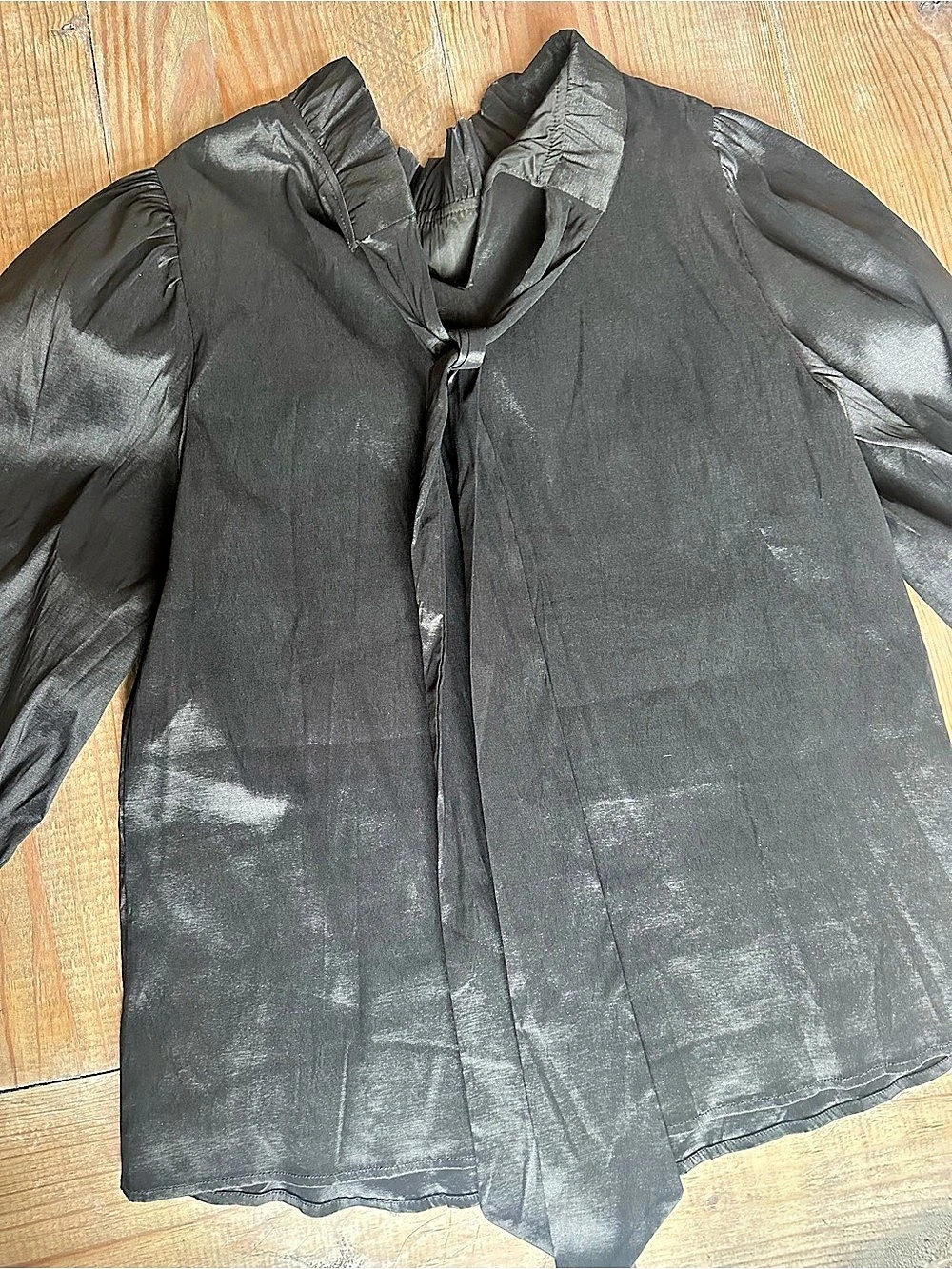 J. Marie Black Ruched Sleeve Blouse Size Large Tie Neck
